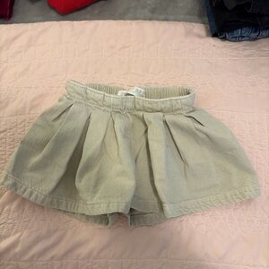 Stylish Cream girls Shorts